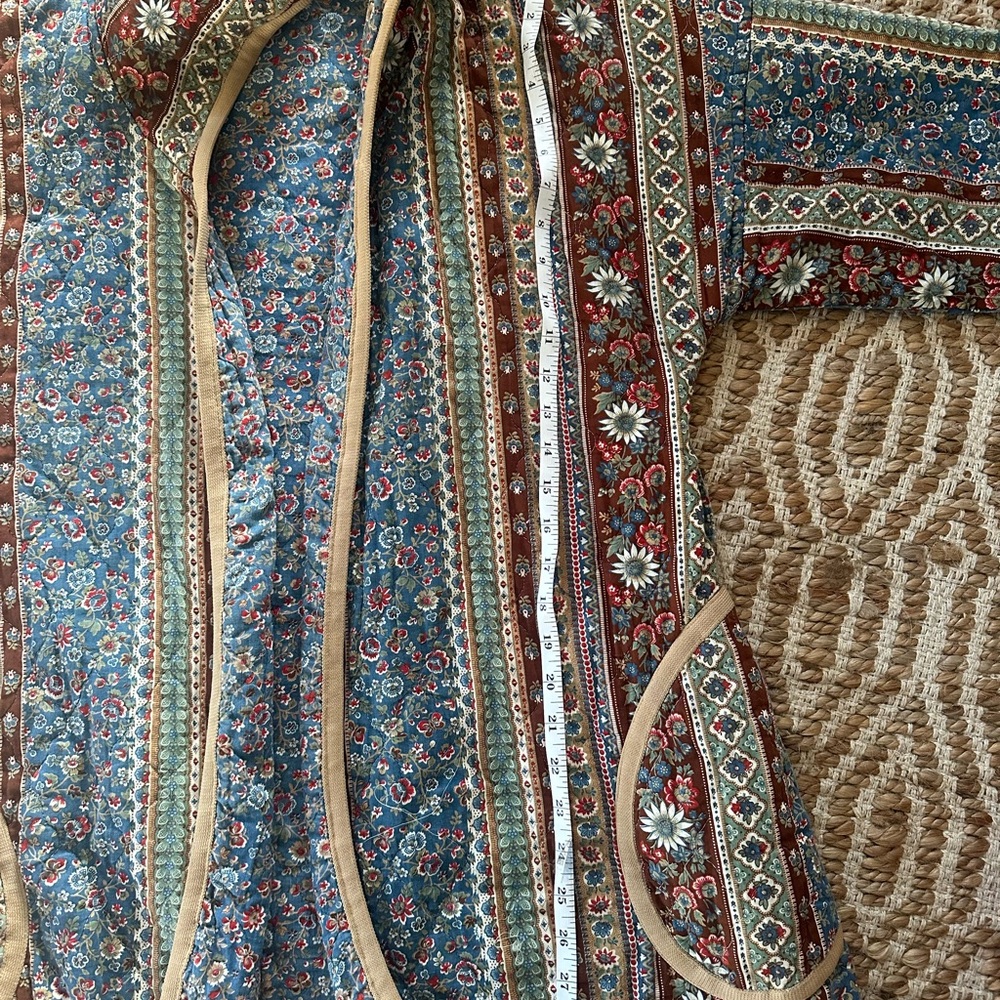 Bohemian Reversible Quilt Jacket with Hood - Picture 12 of 12